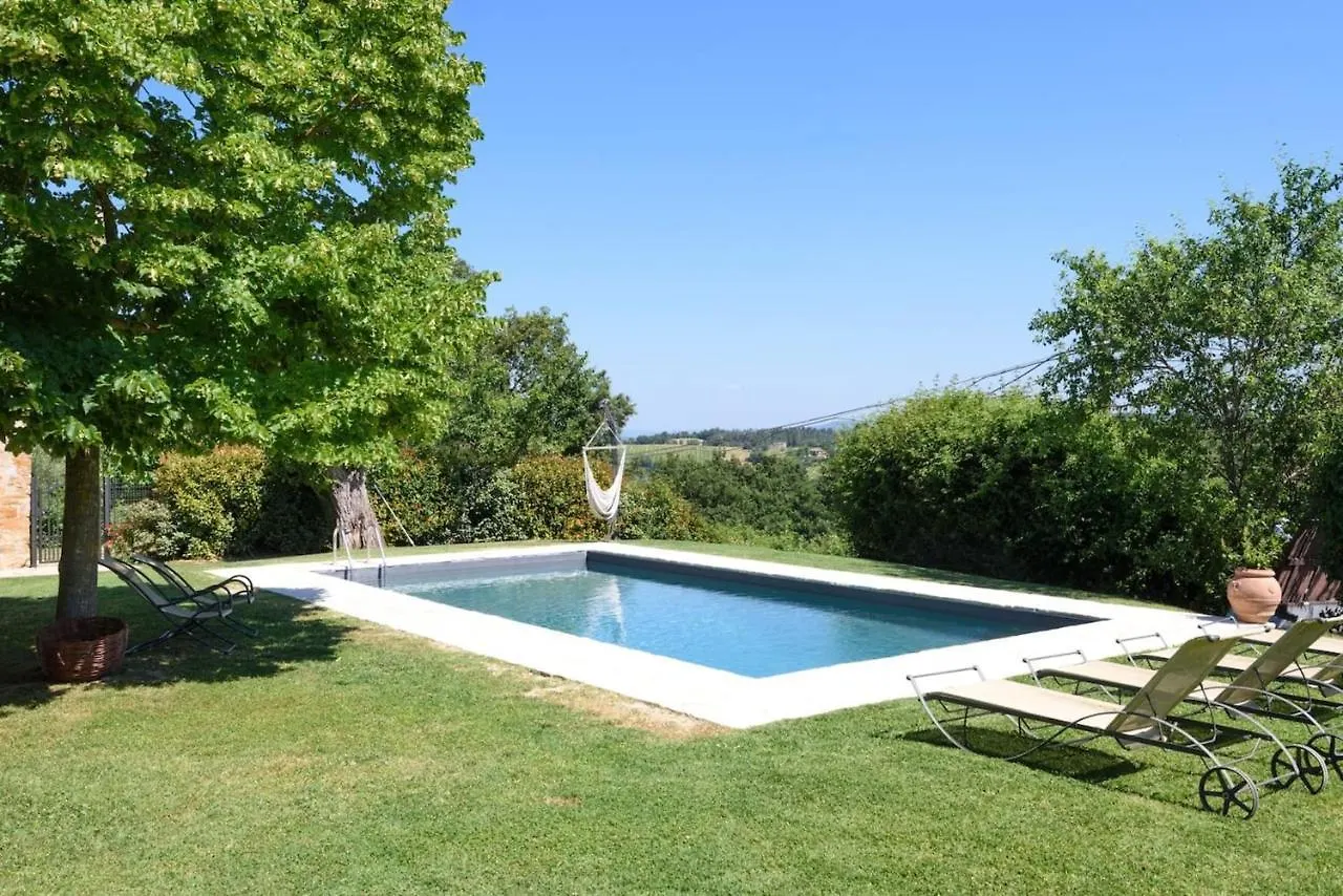 Holiday home Charming House In Trequanda With Shared Pool Villa