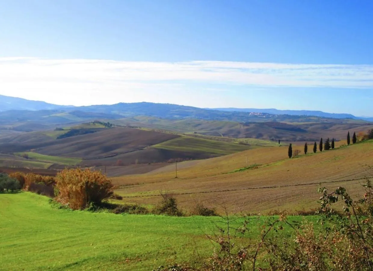 Holiday home Charming House In Trequanda With Shared Pool Villa Italy